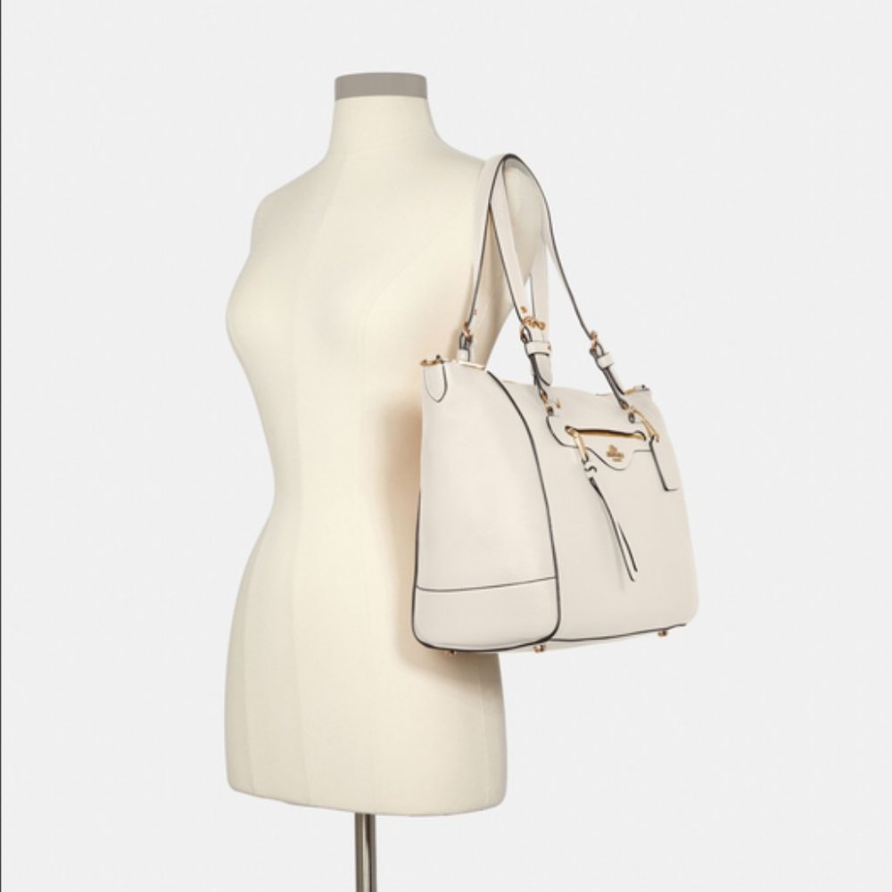 Brand NEW!! Kleo Carryall